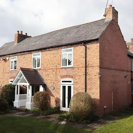 Villa Bretton House Farm Retreat Chester Esterno foto