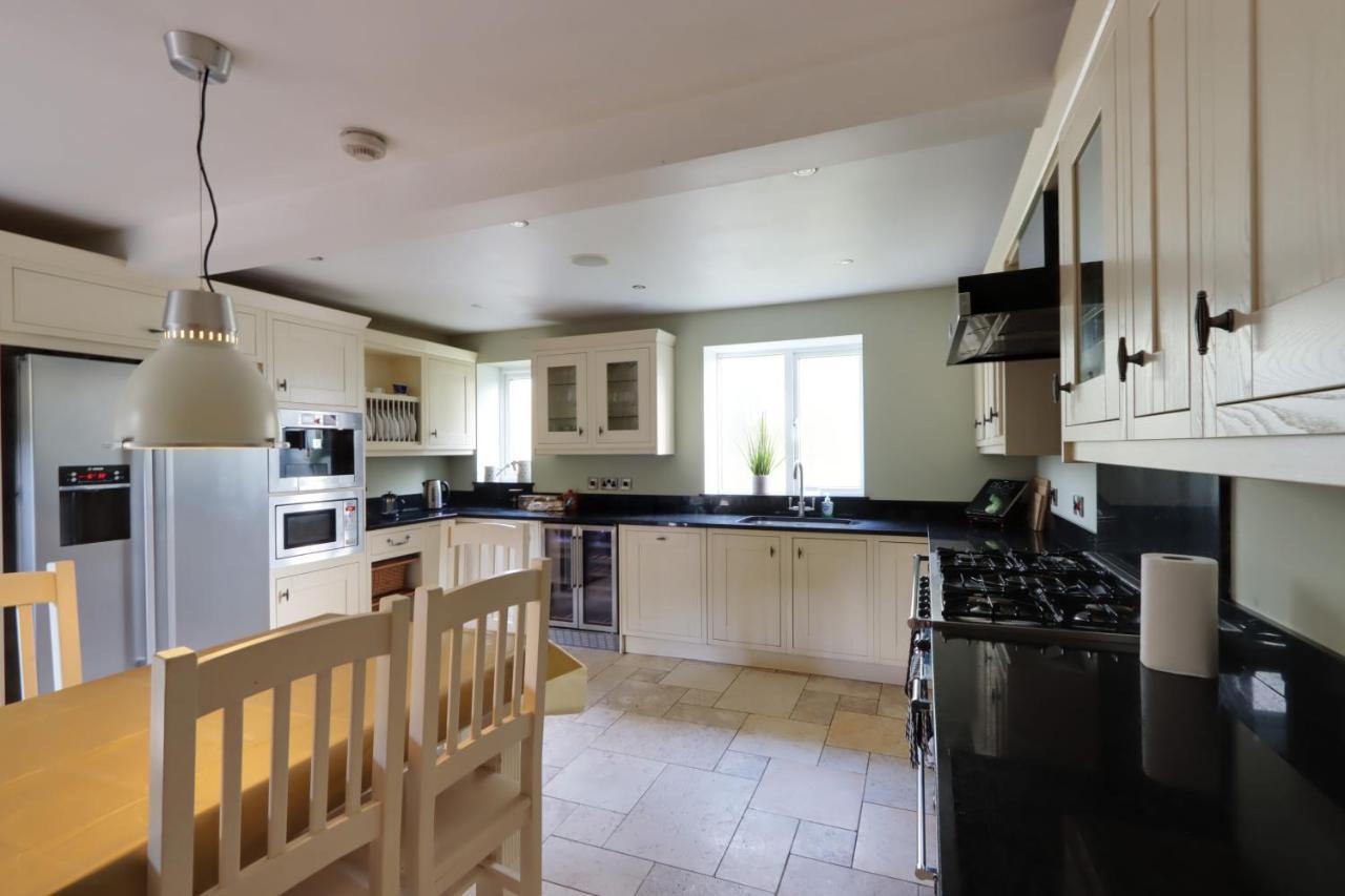 Villa Bretton House Farm Retreat Chester Esterno foto